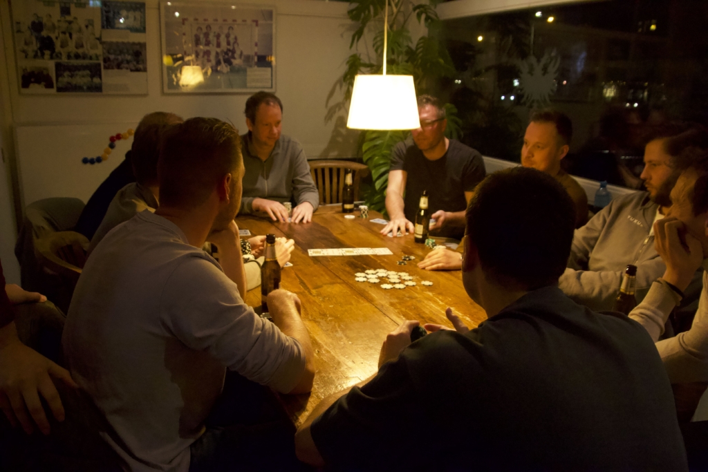 Richard Gooijer overzag de pokeractiviteiten. Copyright 2024: ZVV Adelaars